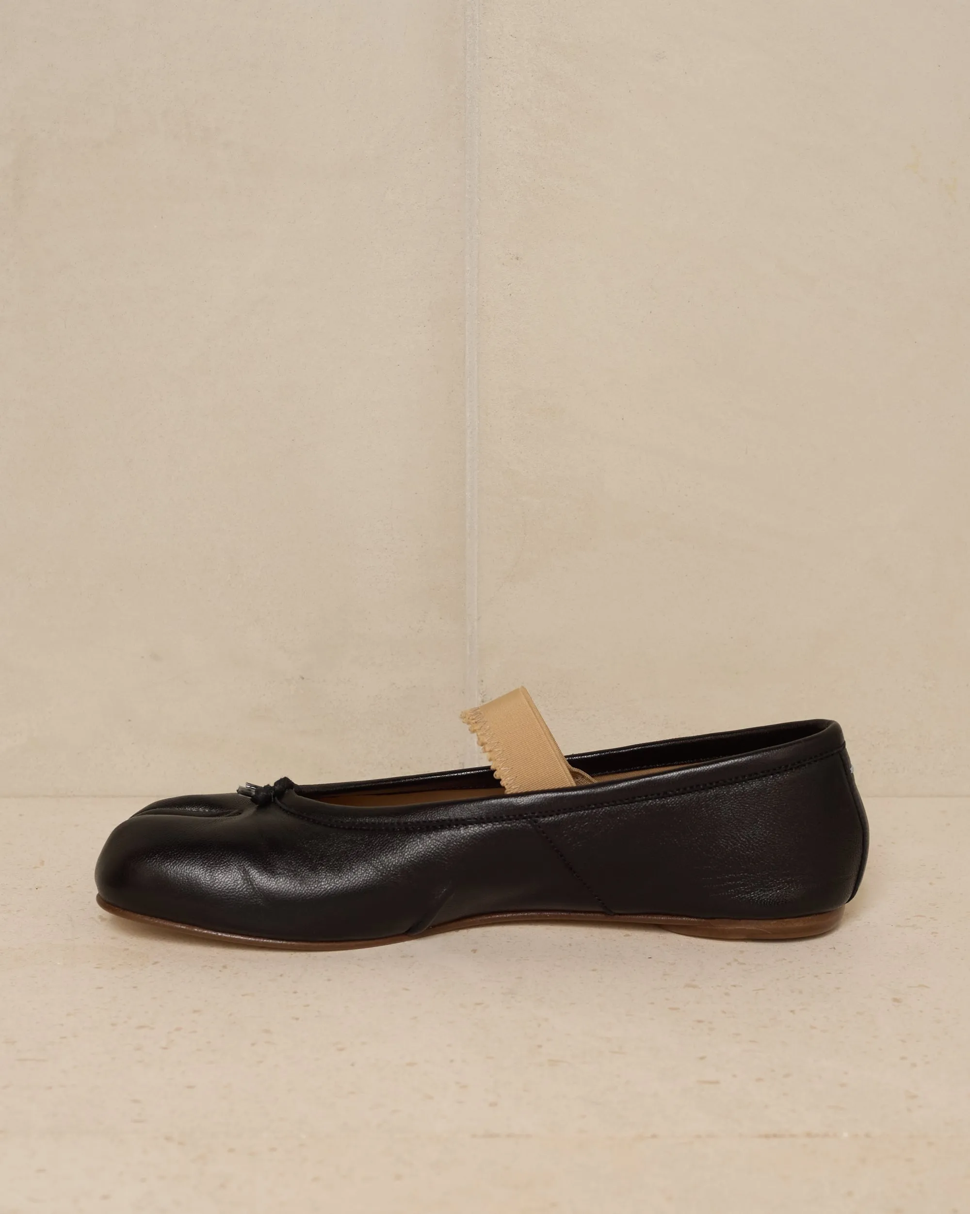 Black Tabi Ballerina Shoe with Elastic