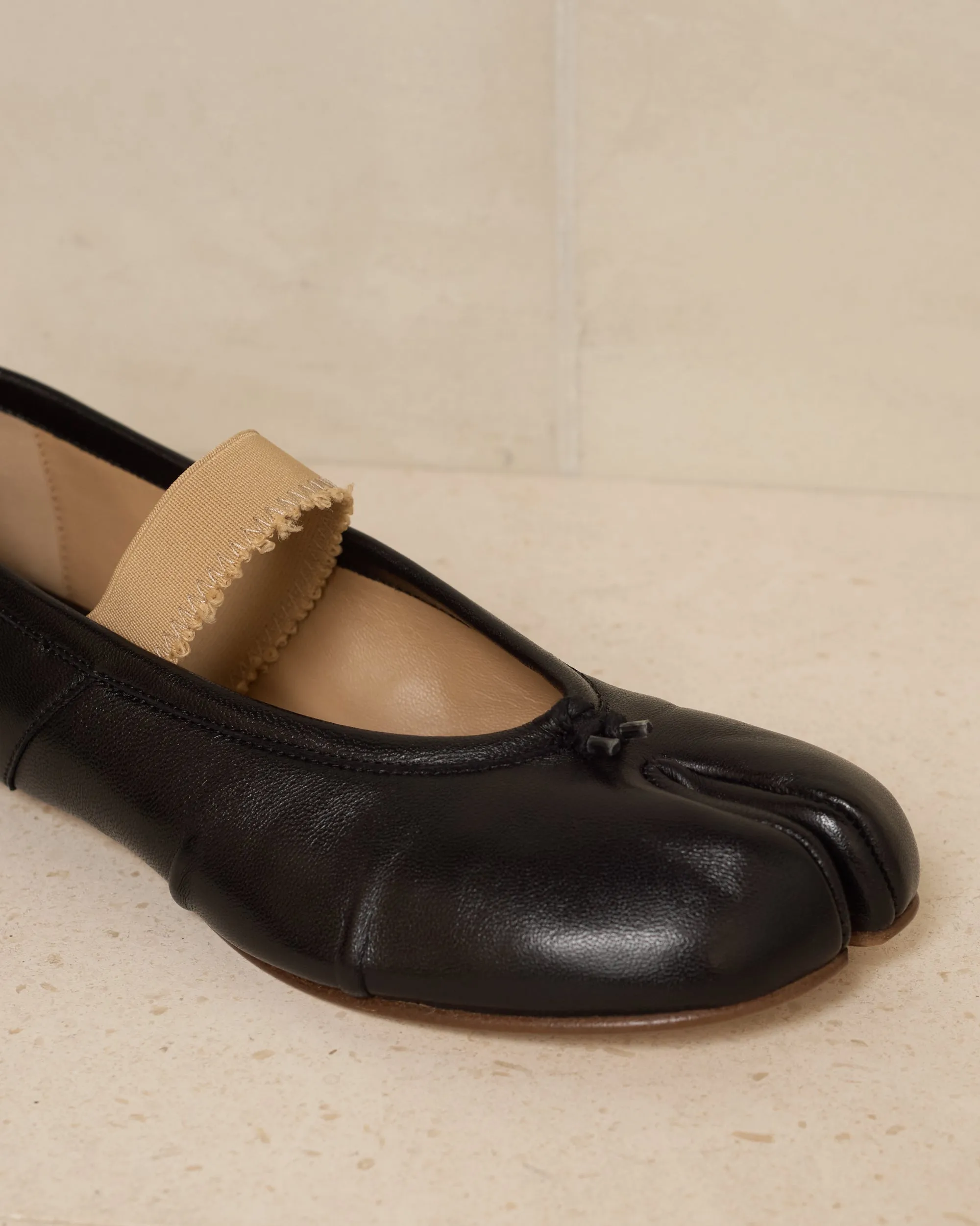 Black Tabi Ballerina Shoe with Elastic
